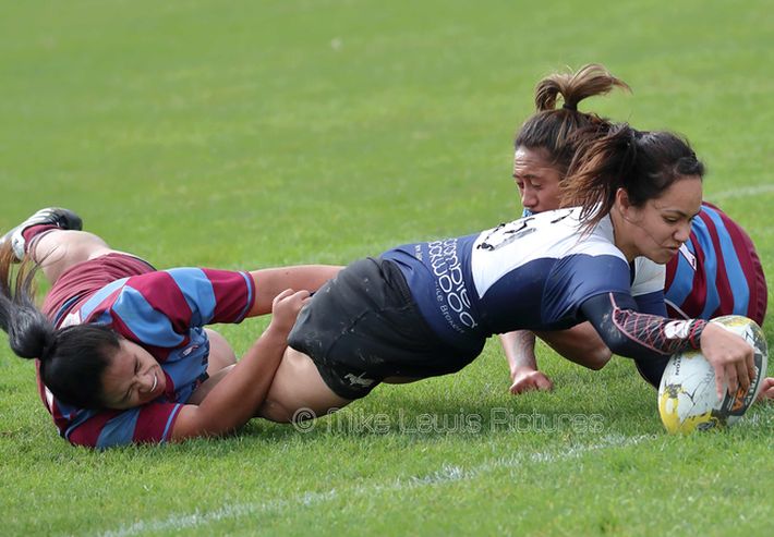 Acacia Te Iwimate and Petone fighting hard in competitive womens grade